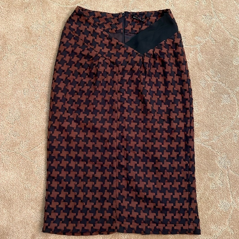 NWT Kas New York Brown & Black Pencil Skirt, Medium